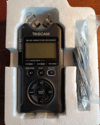 Registratore digitale TASCAM DR40