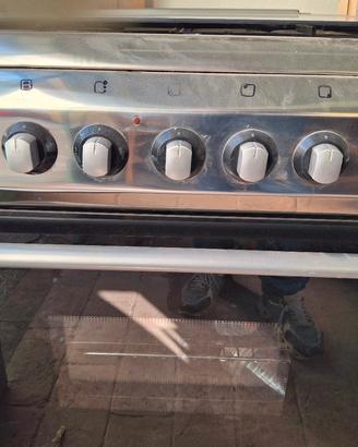 cucina gas con forno ventilato