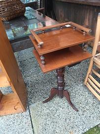 mobiletto ingresso antico