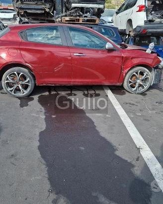 Alfa romeo giulietta benzina ricambi