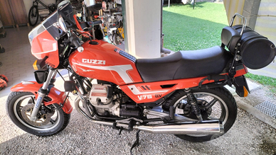 Moto Guzzi v75 8 valvole del 1986