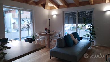 Divano di tre Italia originale 