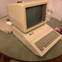 Apple IIe (Clone Intercomp )