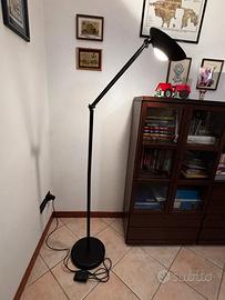 Lampada alogena da terra