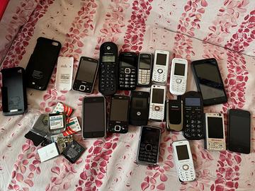 cellulari vintage nokia Motorola iPhone 