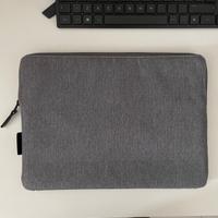 Custodia per computer portatile