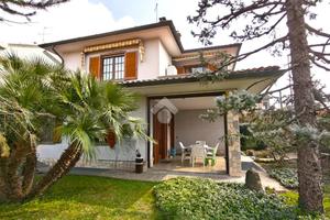 PORZIONE DI BIFAMILIARE A SENAGO