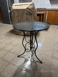 Tavolino da giardino