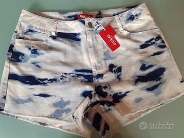 pantaloncini guess