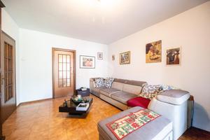 VILLA A SCHIERA CENTRALE A CURTATONE