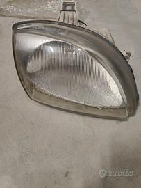 Fanale anteriore destro Fiat 600