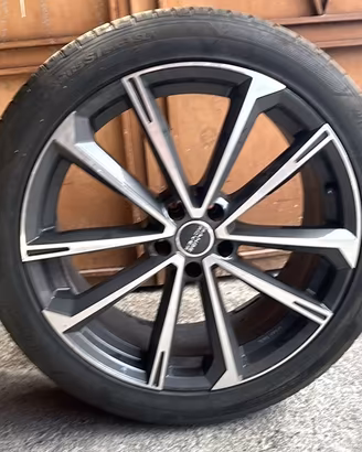 Cerchi da 20  completi di pneumatici hankook
