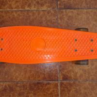 Pennyboard con ruote luminose