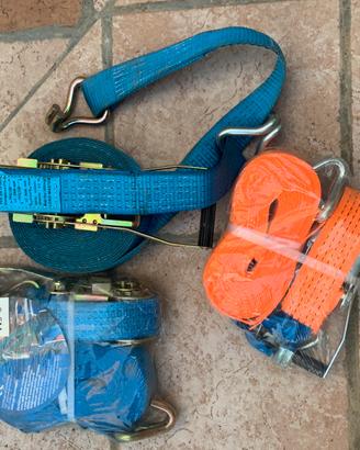 Cinghie Per fissaggio carico