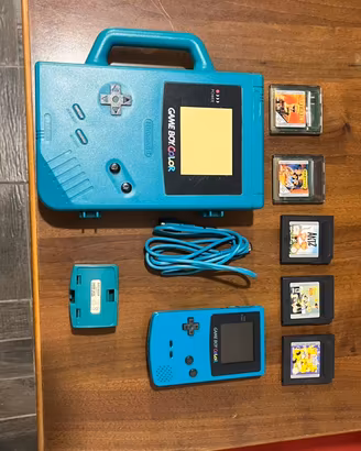 Nintendo Game Boy Color + Valigetta + 5 giochi