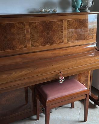 Pianoforte verticale