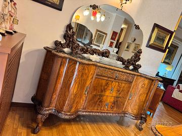 Credenza stile Chippendale