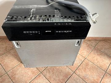 Lavastoviglie da incasso Smeg