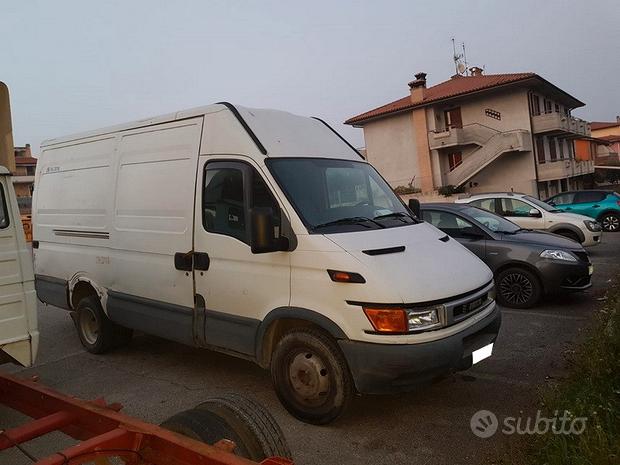 Iveco Daily III 35C11 PM-TA Coibentato