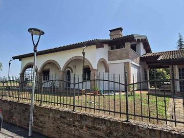 Villa di 316 m² con 3 locali e box auto doppio a O