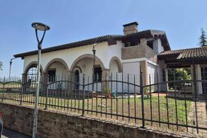 Villa di 316 m² con 3 locali e box auto doppio a O