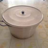 Pentolone con coperchio 