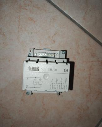Urmet 788//30 rele'ausiliario 12vca