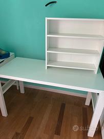 Scrivania Ikea Pahl misura 128 con scaffale