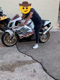 Honda VTR sp2 HRC km 5200 da vetrina 2005
