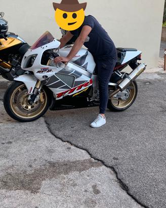 Honda VTR sp2 HRC km 5200 da vetrina 2005