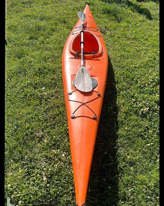 Kayak da turismo in perfette condizioni+carrellino
