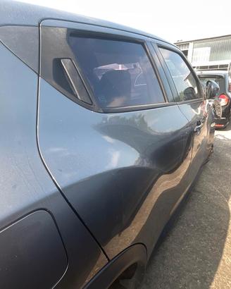 FIANCATA DESTRA NISSAN JUKE 2013 PER RICAMBI