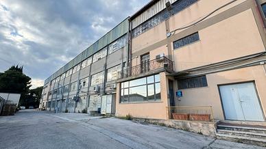 Stabile pluriuso con uffici