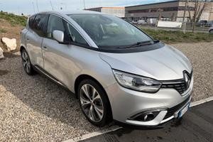 Renault Scenic DCI 8V 110CV EDC Energy Bose