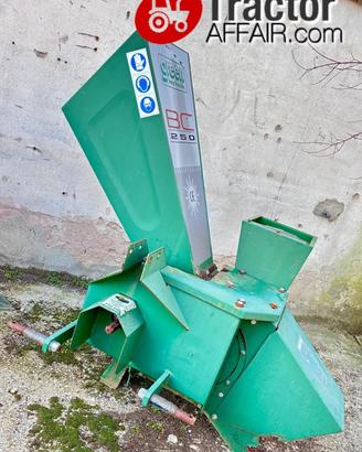 BIOTRITURATORE 4 CM CIPPATORE 9 CM PTO TRATTORE