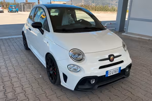 Abarth 595 1.4 Turbo T-Jet 180 CV Esseesse