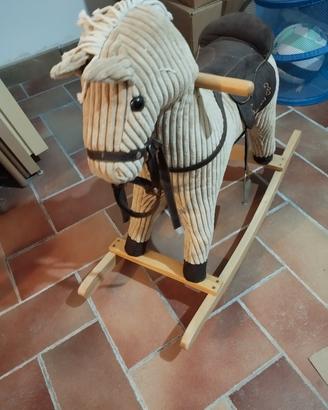 Cavallo a dondolo Città del Sole 