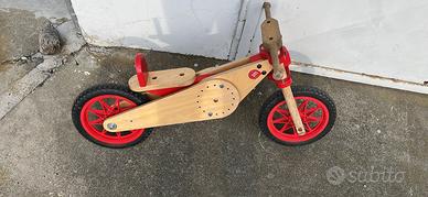 Bicicletta senza pedali in legno
