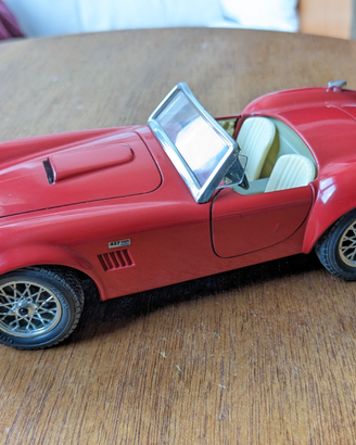 Burago 1/24 AC Cobra 427