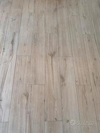 Piastrelle Gres porcellanato effetto legno