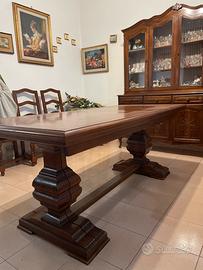 Tavolo in legno estensibile