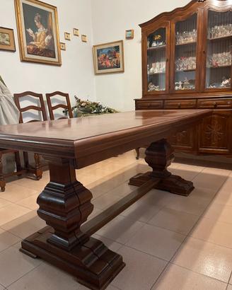 Tavolo in legno estensibile