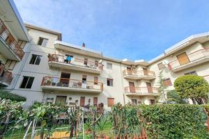 4 LOCALI A BARONISSI