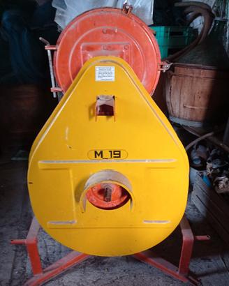 Mulino a cardano per macinare 