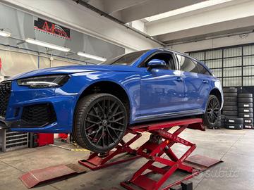 Cerchi e gomme Audi Rs4 raggio 21