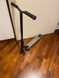 Monopattino ragazzino