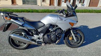 Honda cbf 600