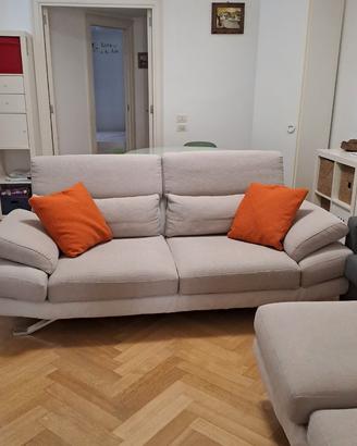 Divano poltrone e sofa grigio chiaro