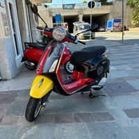PIAGGIO Vespa 125 Primavera Disney Mickey Mouse