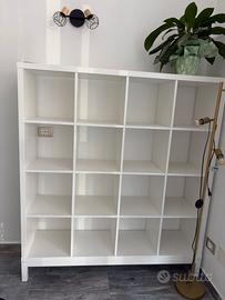 KALLAX BIANCO IKEA + BASE IN FERRO BIANCO
